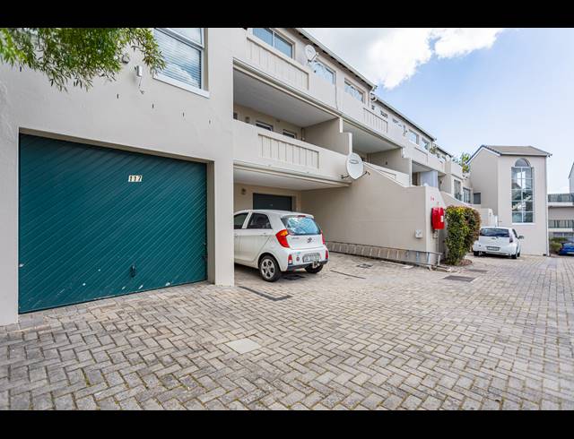 3 BEDROOM APARTMENT RENTED IN DURBANVILLE CENTRAL